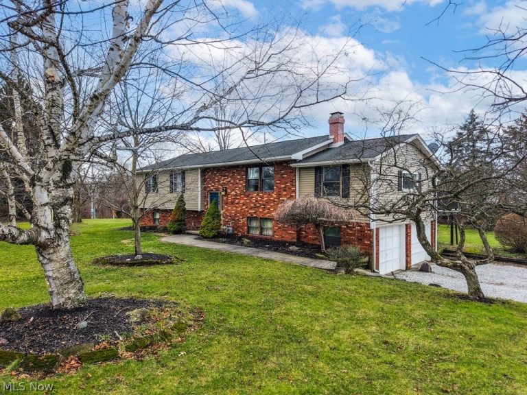 2190 Waterbury Drive, Uniontown, OH - Photo 2
