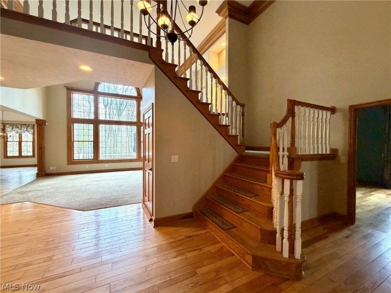 11625 Regent Park Drive, Chardon, OH - Photo 8