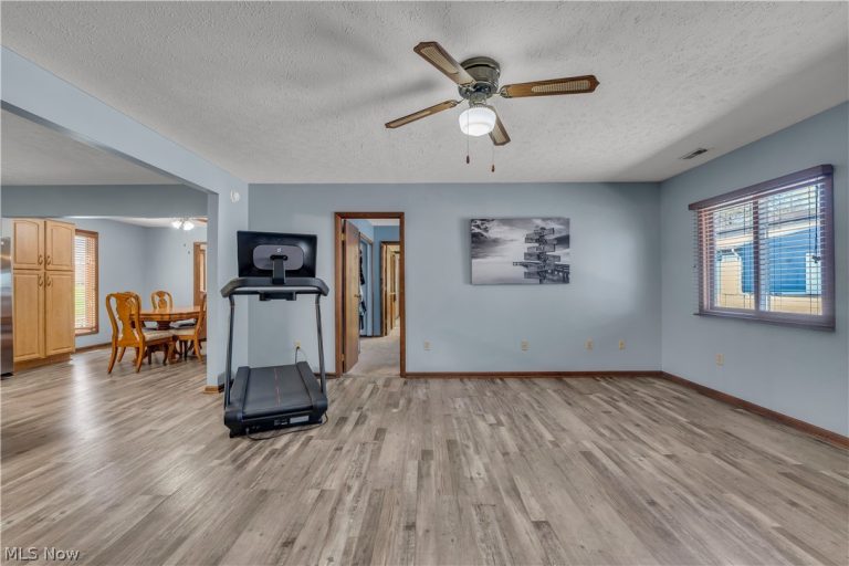 15064 River Road, Columbia Station, OH - Photo 2