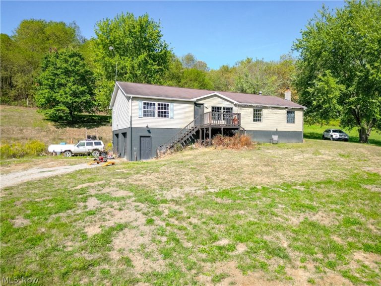 91800 Irish Creek Road, Jewett, OH - Photo 3