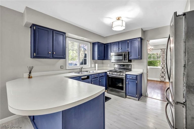 120 Roshon Drive, Medina, OH - Photo 3