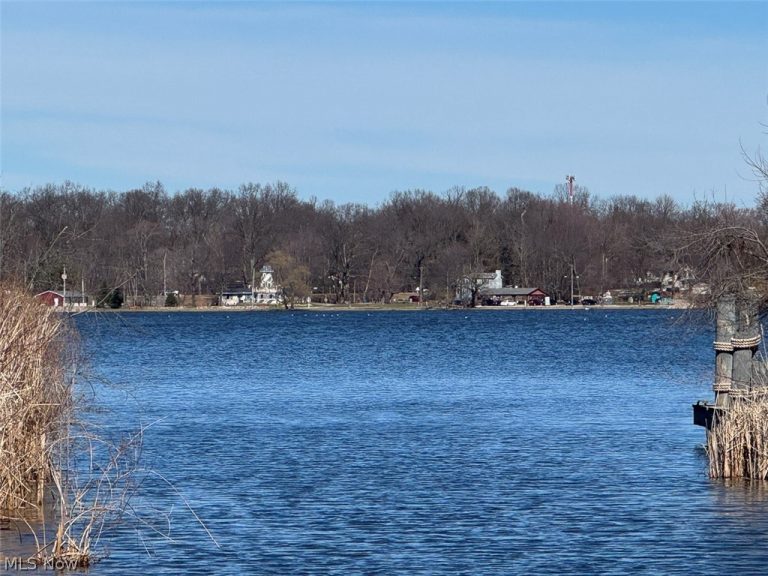 Lakeside Drive, Lakemore, OH - Photo 5
