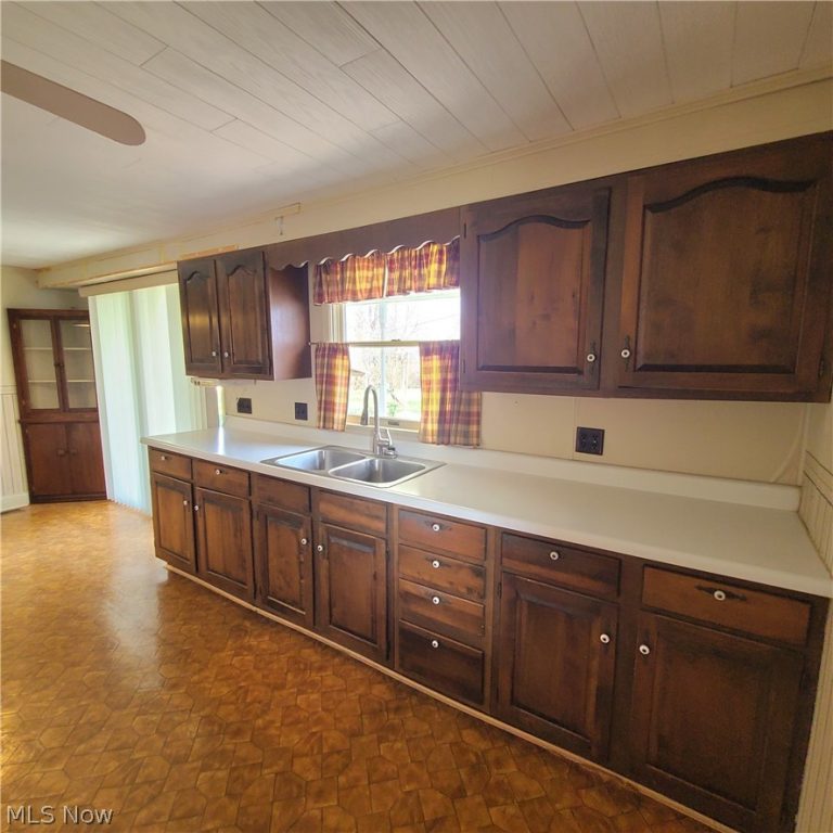 90 Mulberry Street, Mt Pleasant, OH - Photo 5