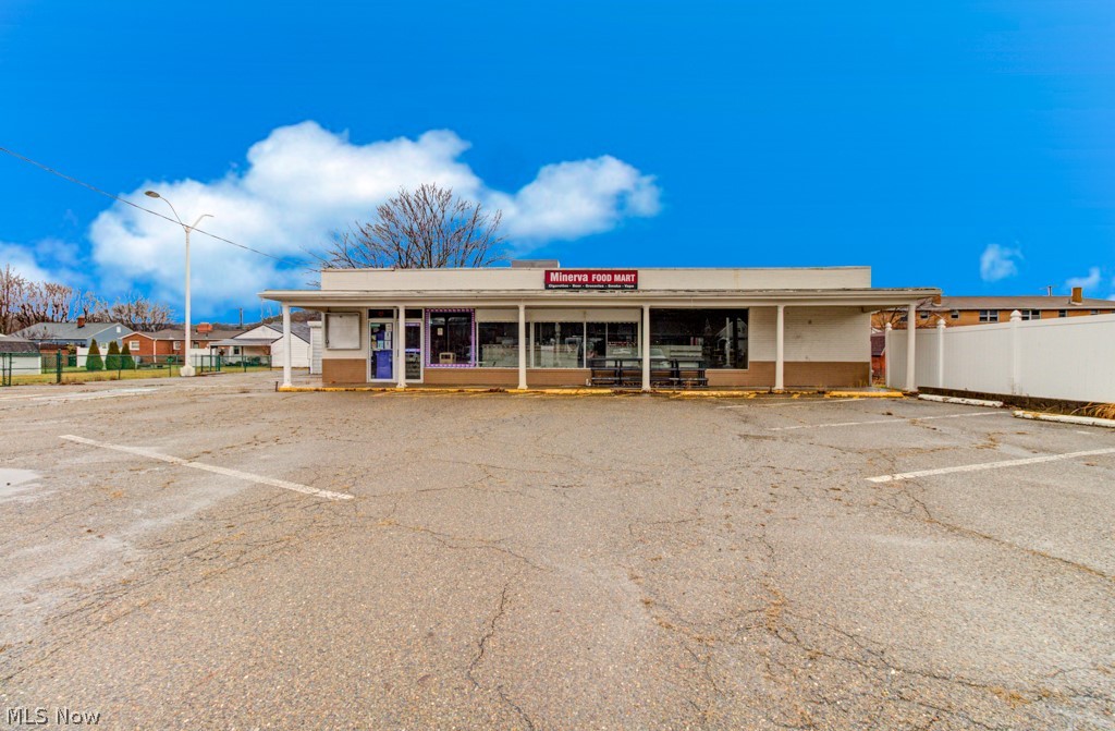 726 Lincoln Way, Minerva, OH