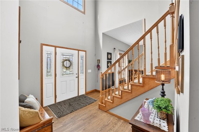 7582 Wilton Lane, North Royalton, OH - Photo 3
