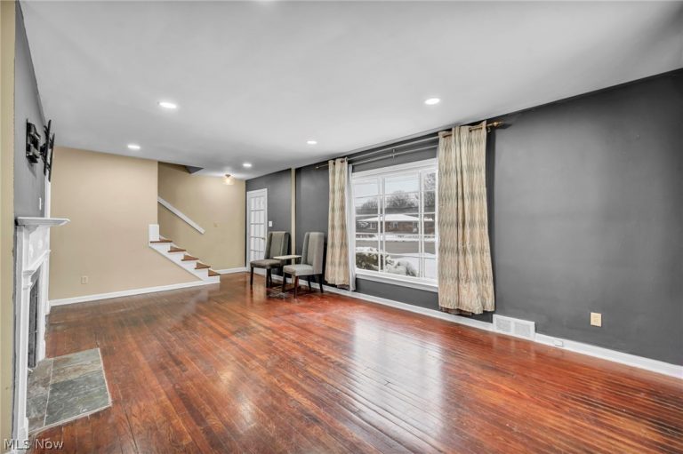 2506 Taylor Road, Cleveland Heights, OH - Photo 4