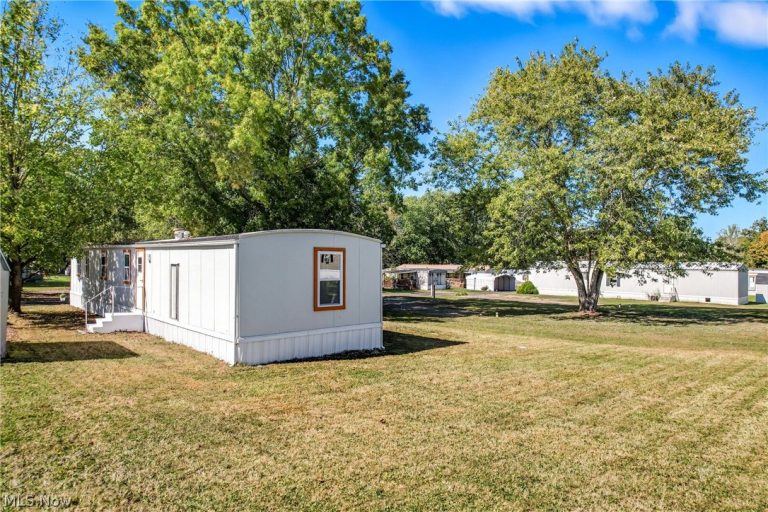 12205 Goshen Road #56, Salem, OH - Photo 8