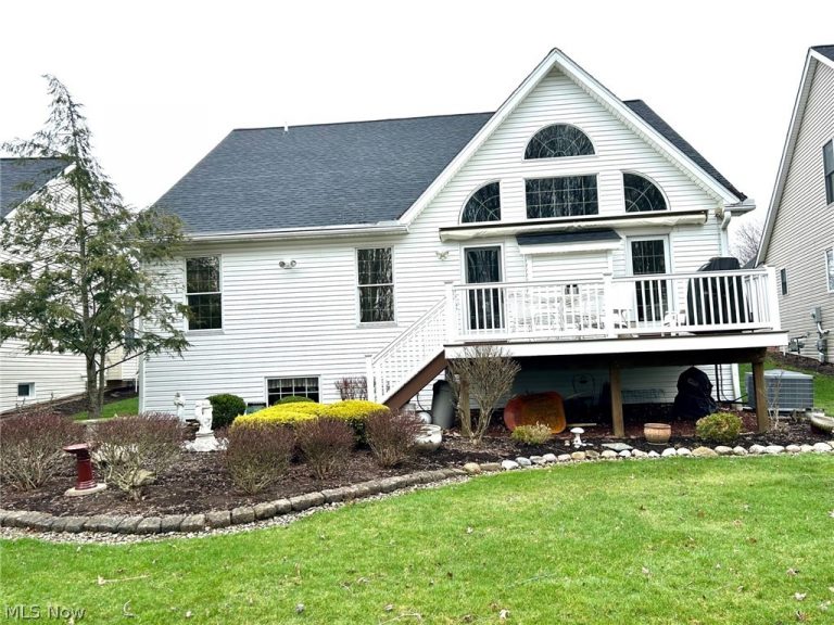 11218 Butternut Lane, North Royalton, OH - Photo 2