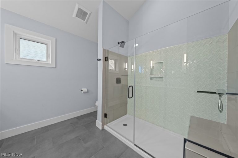 1922 52nd Street, Cleveland, OH - Photo 6