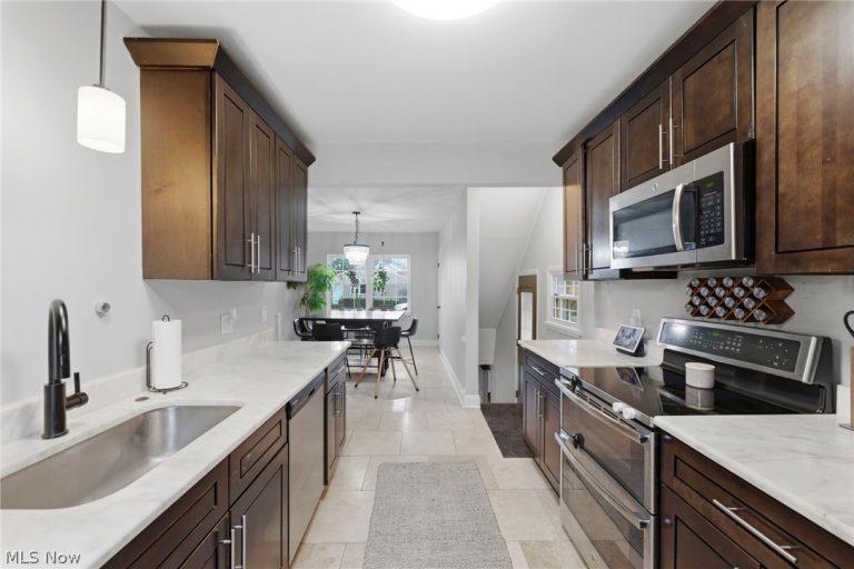 6491 Seminole Trail, Mentor, OH - Photo 6