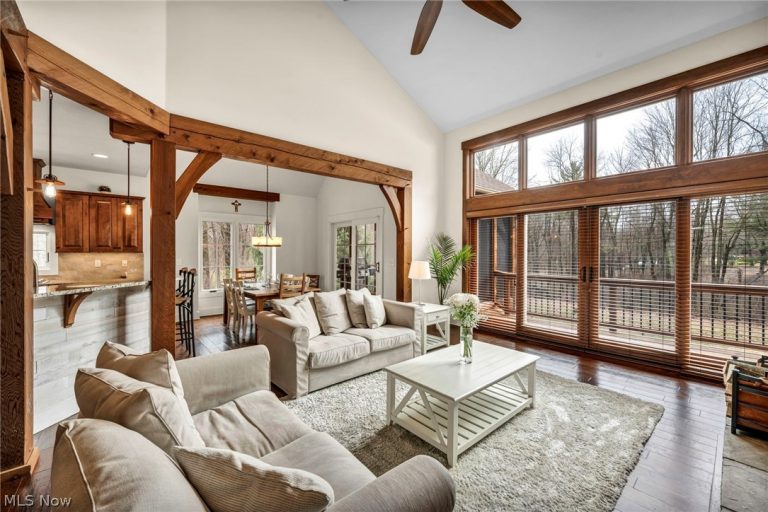 11295 Sutton Place, Chardon, OH - Photo 8