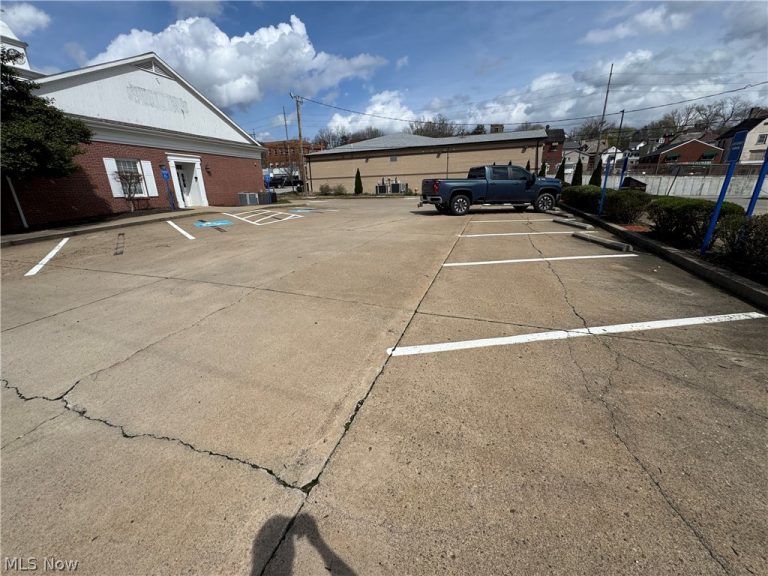530 Broadway, East Liverpool, OH - Photo 5