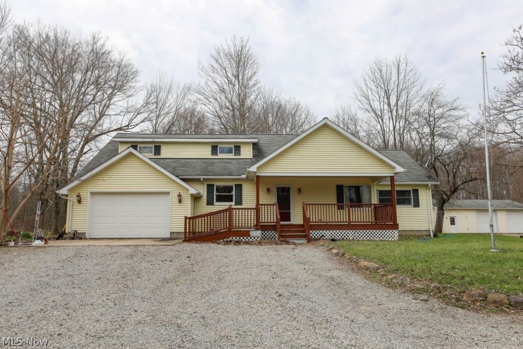 8651 Freedom Road, Windham, OH
