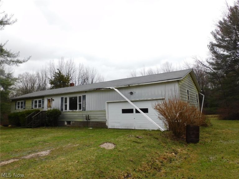 1790 Dadeyville Road, Austinburg, OH - Photo 5