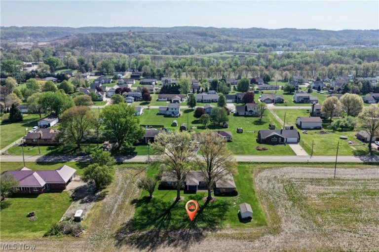 7090 Winfield Strasburg Road, Strasburg, OH - Photo 8