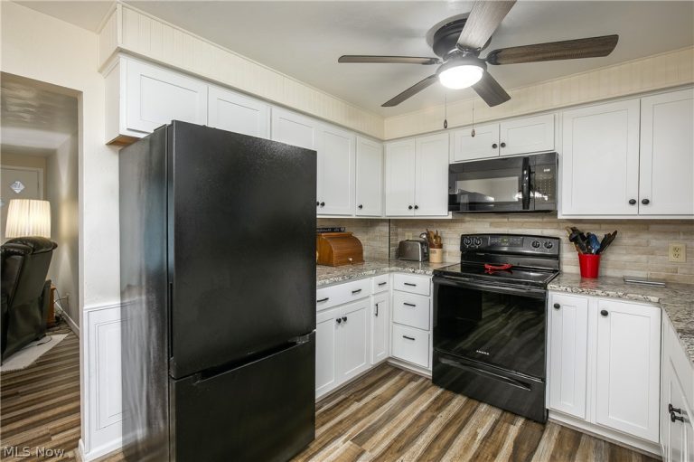 517 Zern Avenue, Massillon, OH - Photo 6