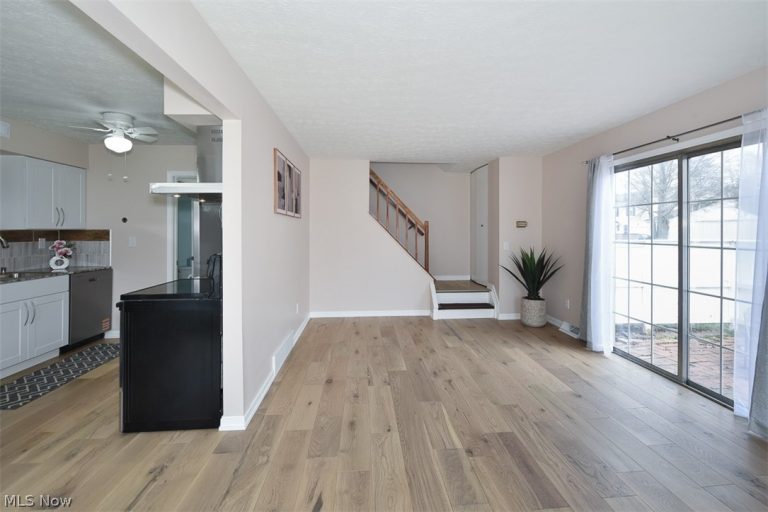 6577 Liberty Bell Drive #C20, Brook Park, OH - Photo 8
