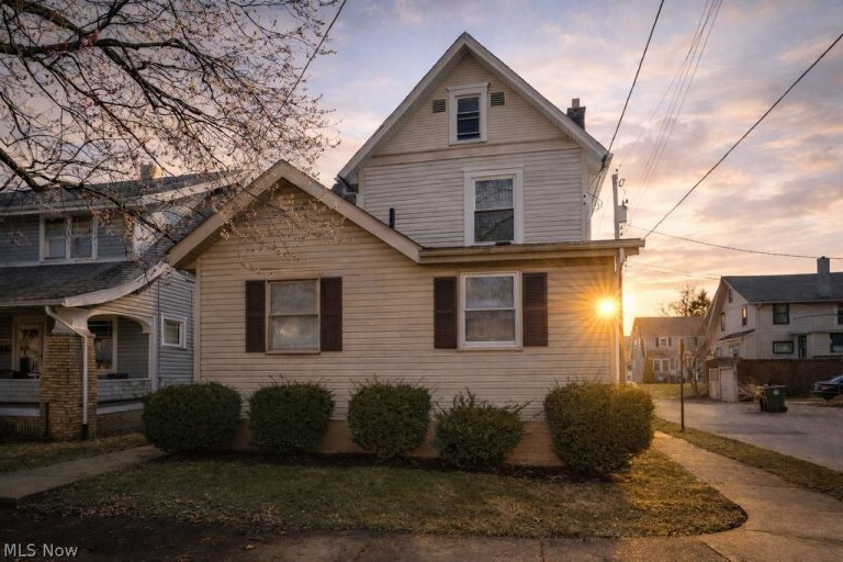 3114 2nd Street, Canton, OH - Photo 2