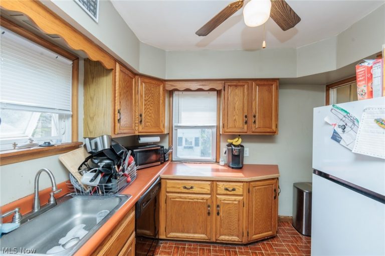 2201 Ralph Avenue, Cleveland, OH - Photo 3