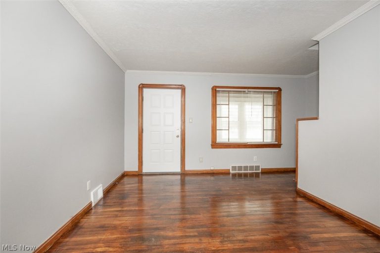 12010 Longmead Avenue, Cleveland, OH - Photo 4