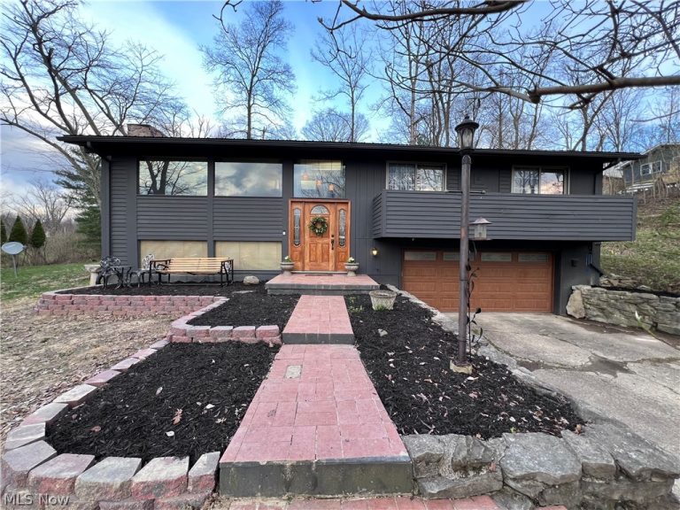 2168 Earl Drive, Zanesville, OH, 43701