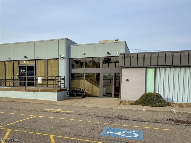 2230 Sunset Boulevard, Steubenville, OH - Photo 4