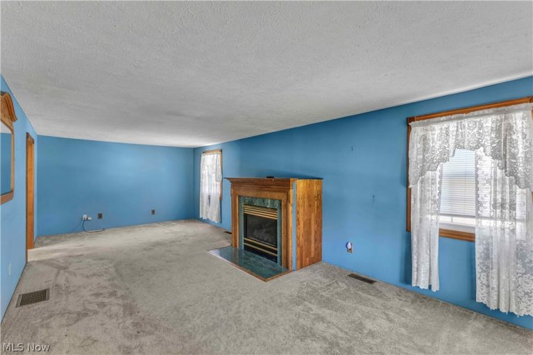 2140 Gardenland Avenue, Niles, OH - Photo 3