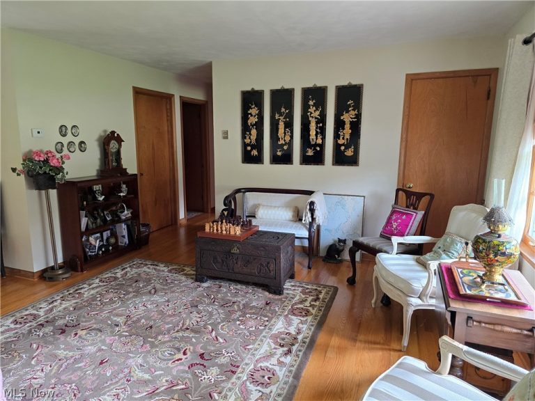 2922 Waverly Road, Williamstown, WV - Photo 2