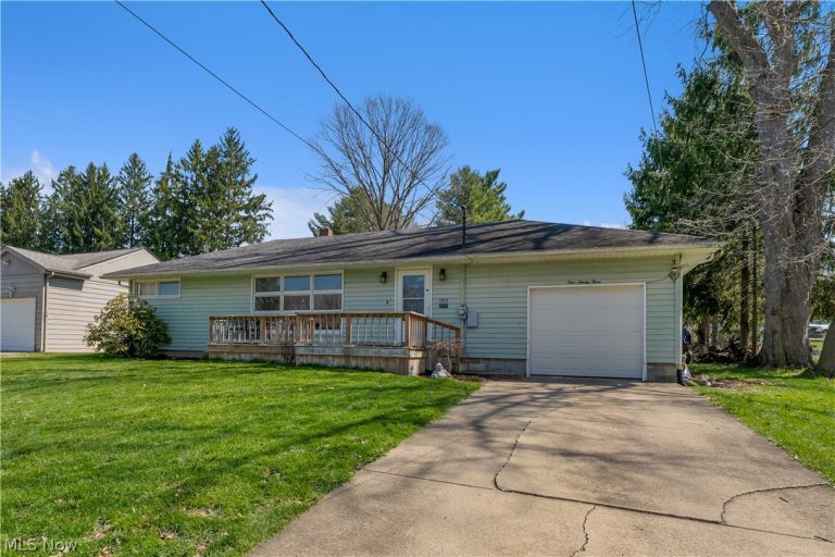 193 Fox Street, Hubbard, OH - Photo 3