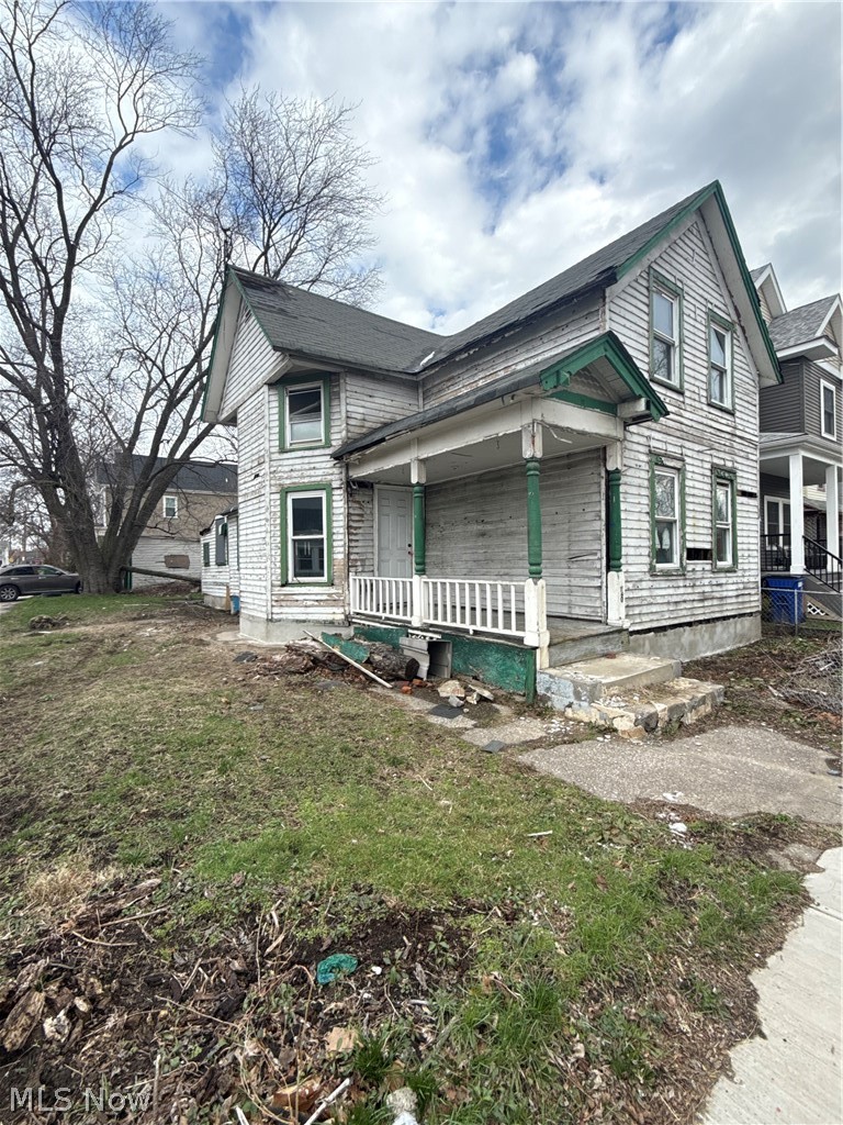 3520 Siam Avenue, Cleveland, OH, 44113