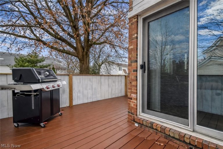 5548 Ivy Court #C, Willoughby, OH - Photo 3