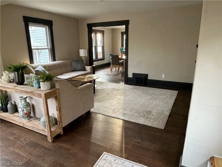 2735 3rd Street, Cuyahoga Falls, OH - Photo 3