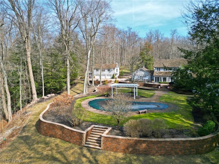 1160 Fox Hill Drive, Gates Mills, OH - Photo 5