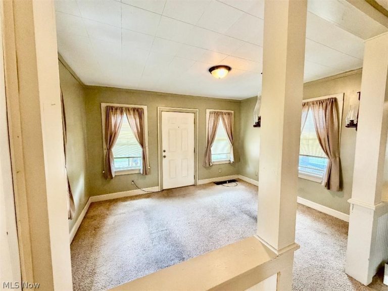 22846 Norman Avenue, Alliance, OH - Photo 6
