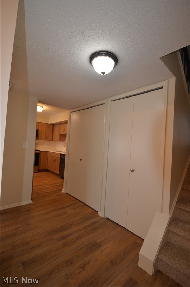 6933 Fitzwater Road, Brecksville, OH - Photo 2