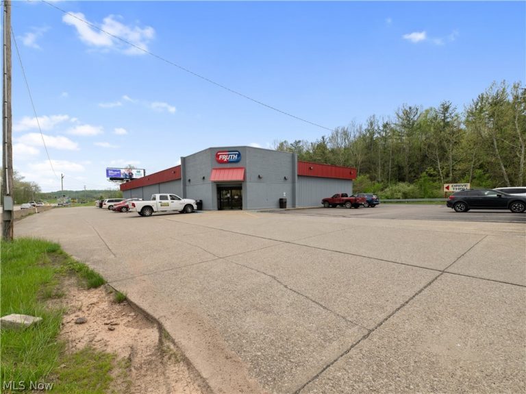 2991 State Rt 160, Gallipolis, OH - Photo 2
