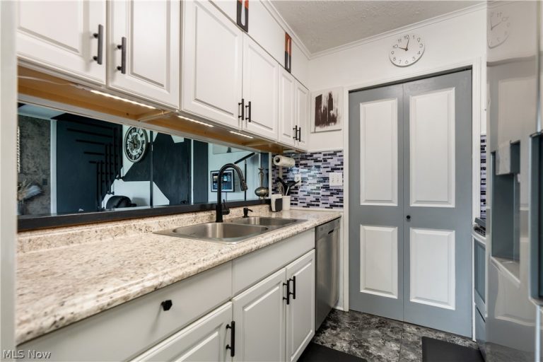 2491 Royal County Down Drive #C, Uniontown, OH - Photo 4