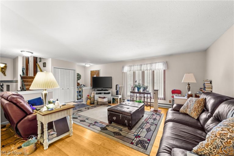 129 Hidden Tree Lane, Amherst, OH - Photo 8