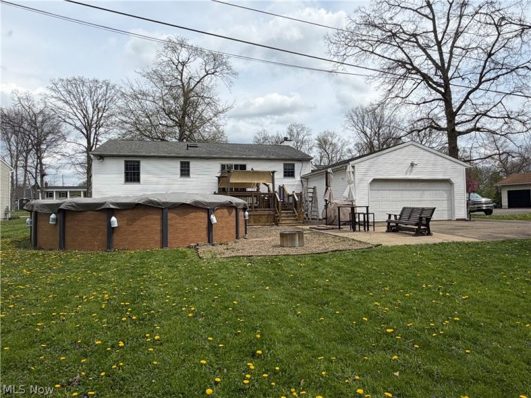 1157 Sturbridge Drive, Louisville, OH - Photo 3