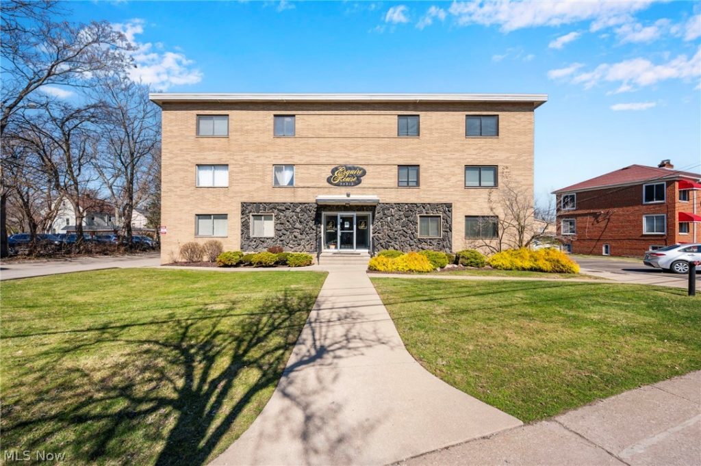 20312 Lorain Road #112, Fairview Park, OH