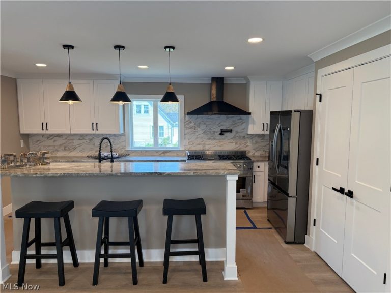 3940 Ellendale Road, Chagrin Falls, OH - Photo 8