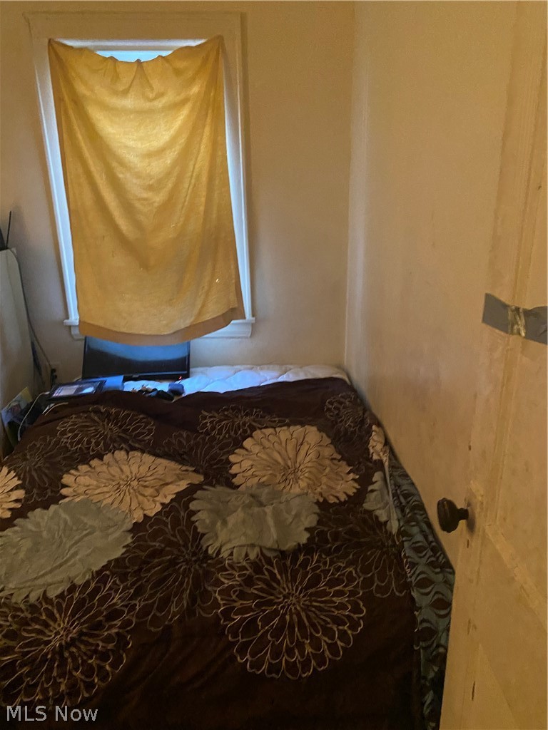 156 Roger Avenue, Akron, OH - Photo 8