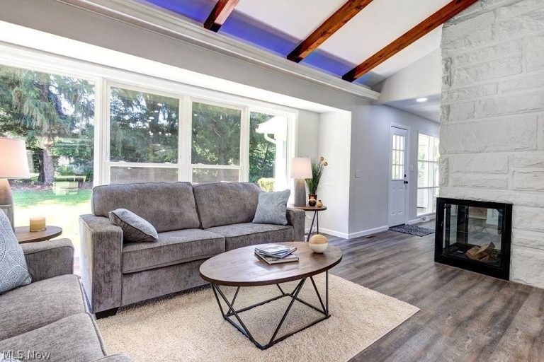 8078 Mentor Avenue, Mentor, OH - Photo 6