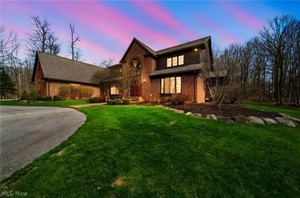 1255 Fox Hill Drive, Gates Mills, OH