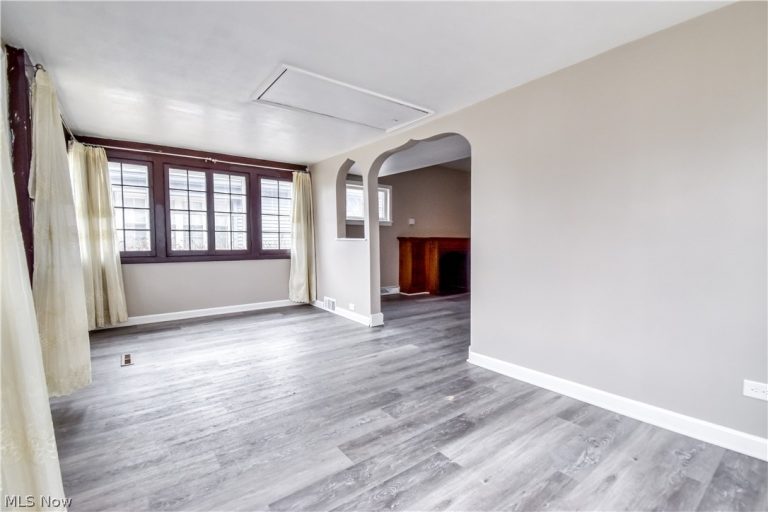 271 238 Street, Euclid, OH - Photo 5