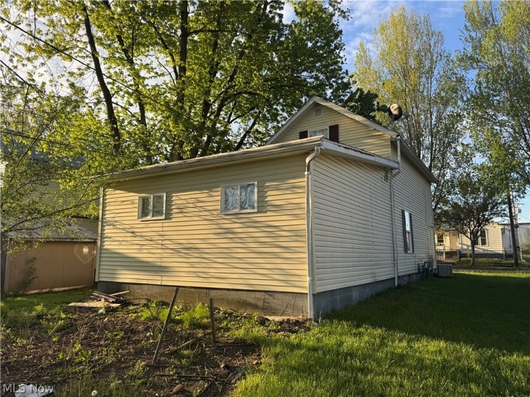 507 Washington Street, Dover, OH - Photo 6