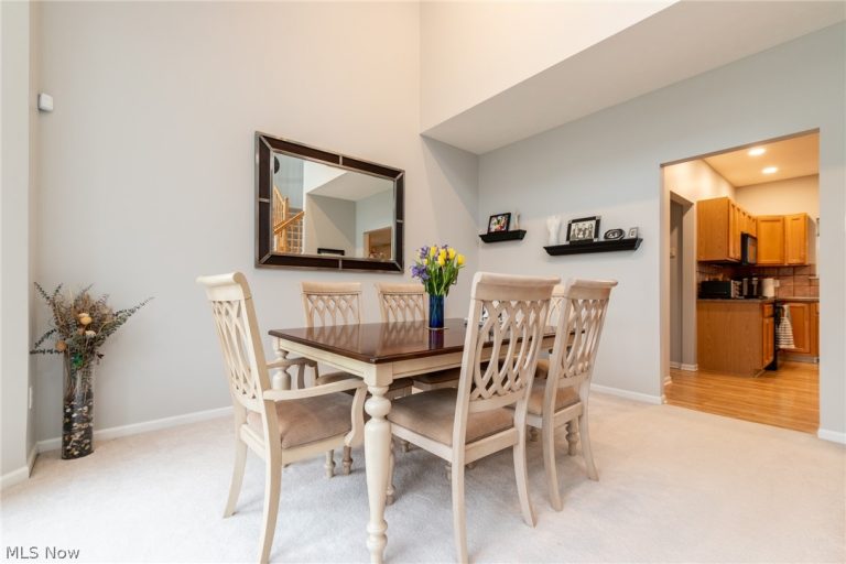 2703 Walton Boulevard, Twinsburg, OH - Photo 5