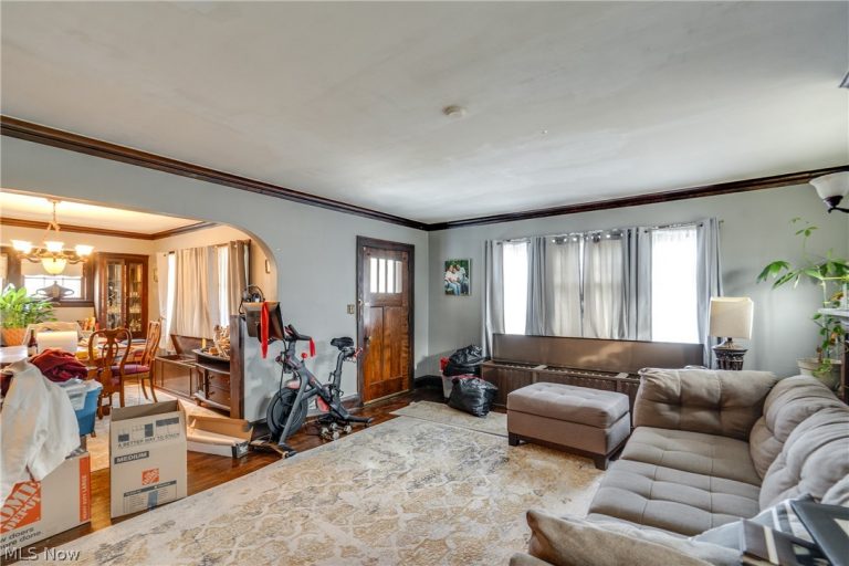 21840 Miller Avenue, Euclid, OH - Photo 6