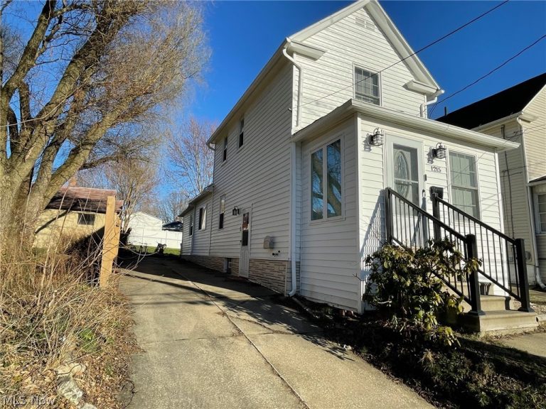 1215 Sherman Street, Akron, OH - Photo 3