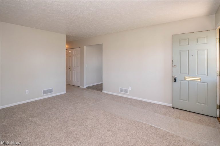 2005 17th Street, Canton, OH - Photo 5